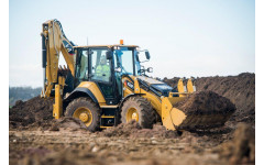 Аренда экскаватора-погрузчика Caterpillar 434F2 с гидромолотом Аренда экскаватора-погрузчика Caterpillar 434F2 с гидромолотом