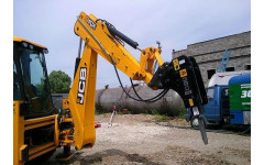 Аренда экскаватора-погрузчика JCB 3CX Super с гидромолотом