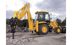 Аренда экскаватора-погрузчика Komatsu WB93R 5EO с гидромолотом