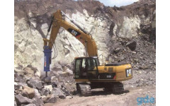 Аренда гусеничного экскаватора Caterpillar 330 с гидромолотом