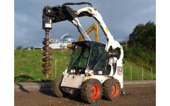 Аренда ямобура на базе мини-погрузчика Bobcat S175